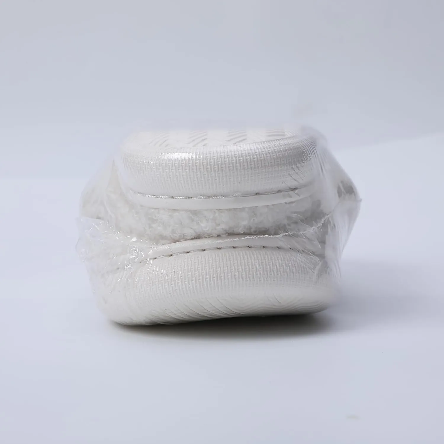 bolukets House Slippers for Women and Men, Retro Soft Warm Fuzzy Cherry Slippers, Casual Couple Fluffy Winter Strawberry Slippers for Indoor Bedroom