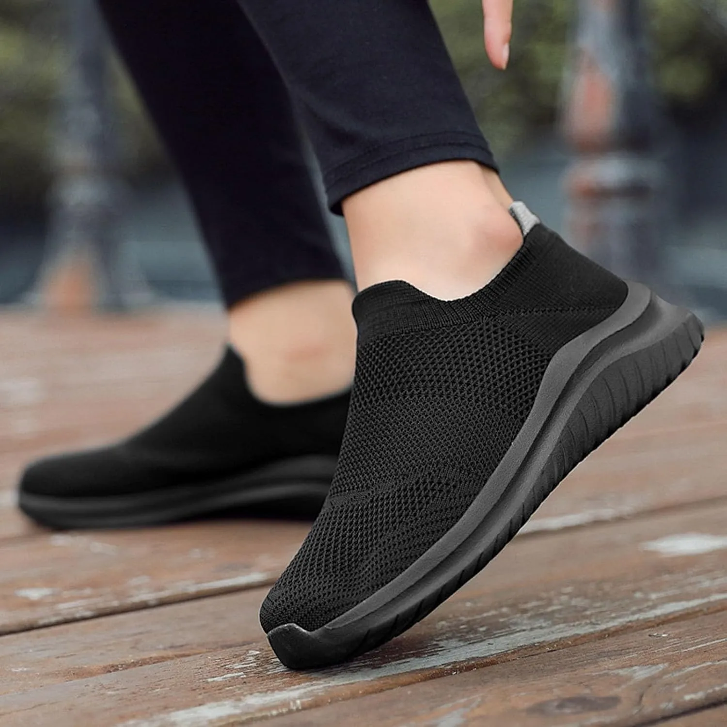 Classic Athletic Skateboard Sneakers for Women Comfortable Casual Fashion Sneaker Outdoor Casual Fitness Shoe