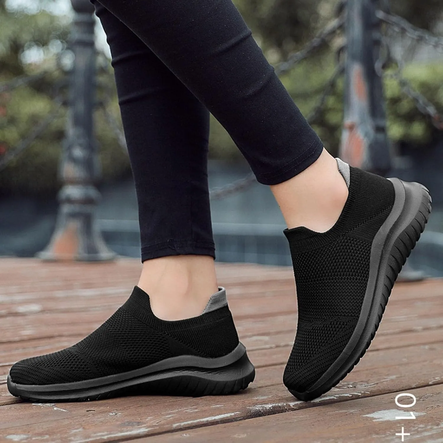 Classic Athletic Skateboard Sneakers for Women Comfortable Casual Fashion Sneaker Outdoor Casual Fitness Shoe