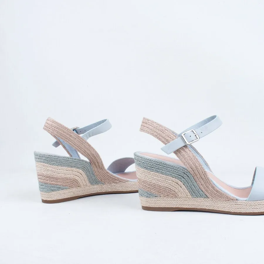 DJANGO & JULIETTE (LN) "Perols" Leather wedge sandal! 39