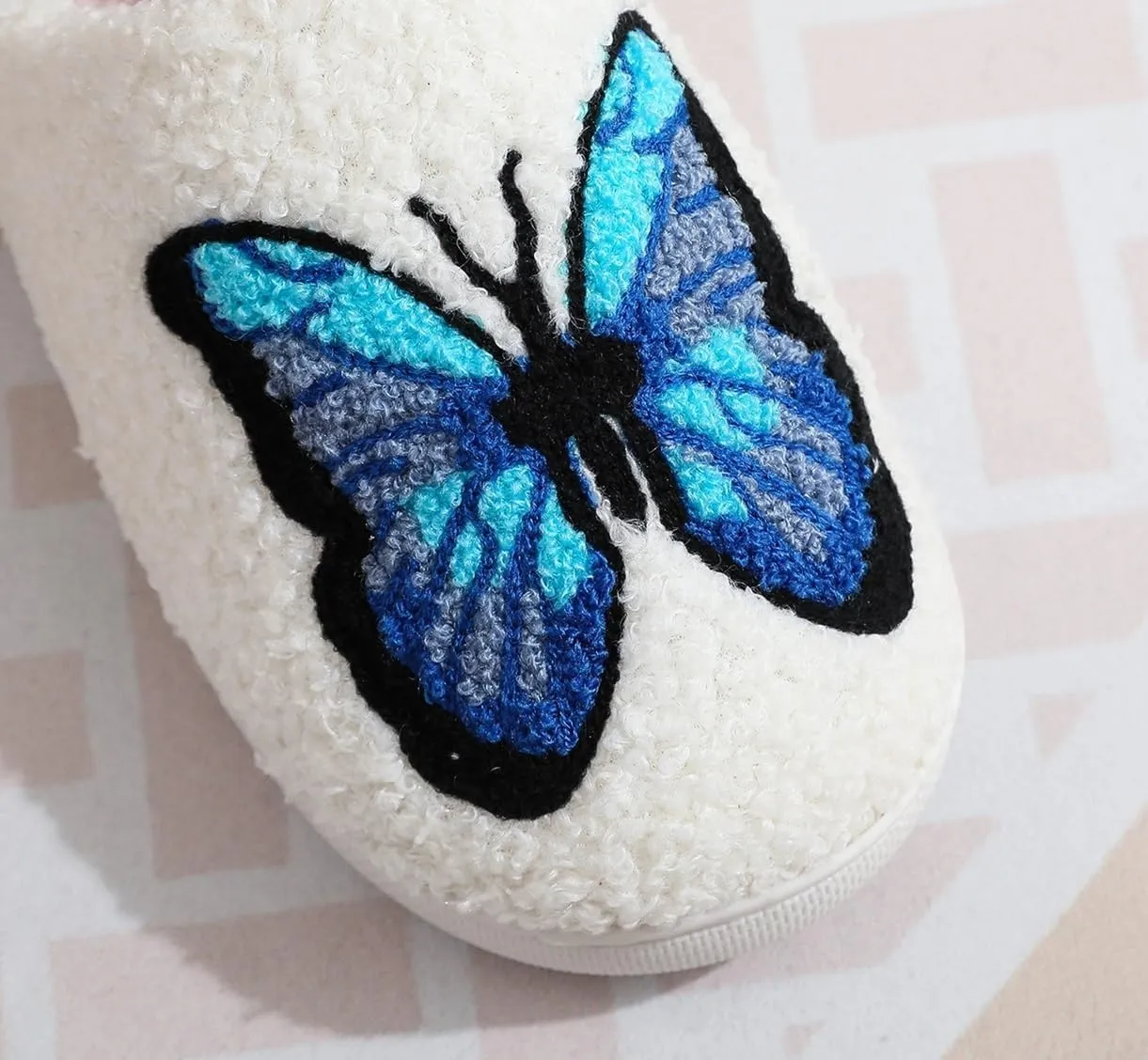 Fun and Loving Slippers Valentine's Day Style Women's & Men's Comfortable Memory Foam Slippers Fluffy and Soft Memory Foam Retro Indoor and Outdoor Home Couple Shoes