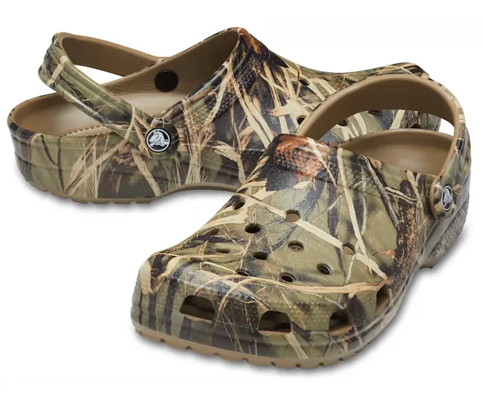 Men's Classic Realtree® V2 Camouflage Clogs