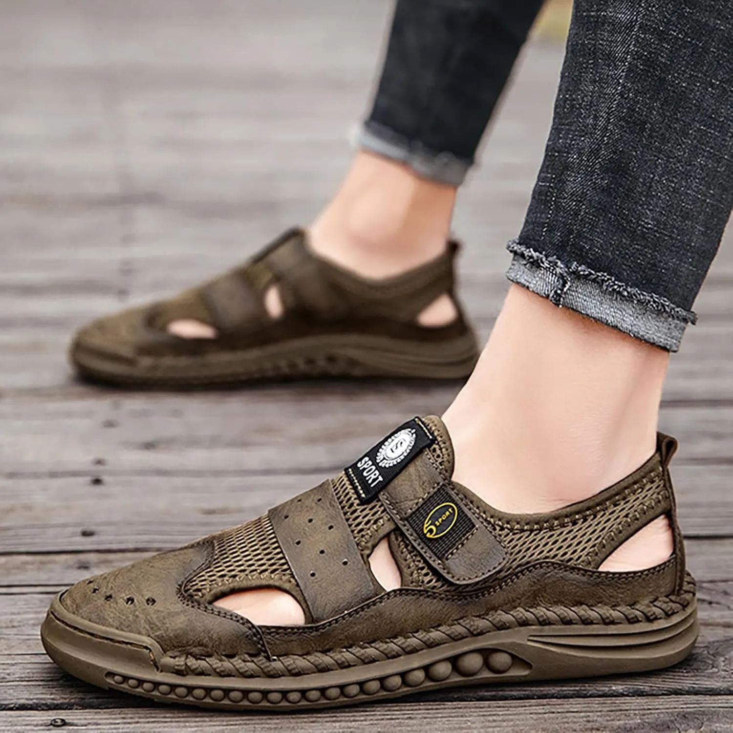 New Men's Outdoor Sports Sandals Casual Anti Slip Hiking Breathable Mesh Men's Arch Support Shoes for Summer