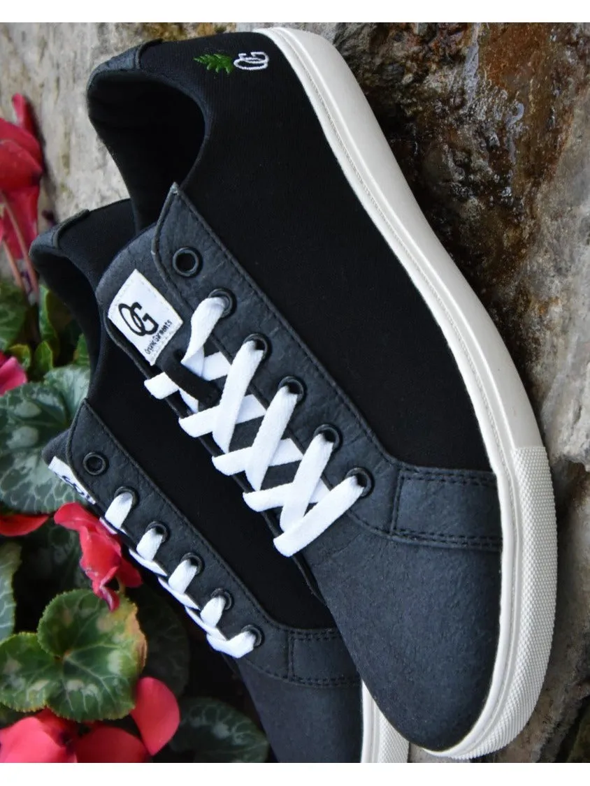 OG Pineapple Low Top Sneaker BLACK