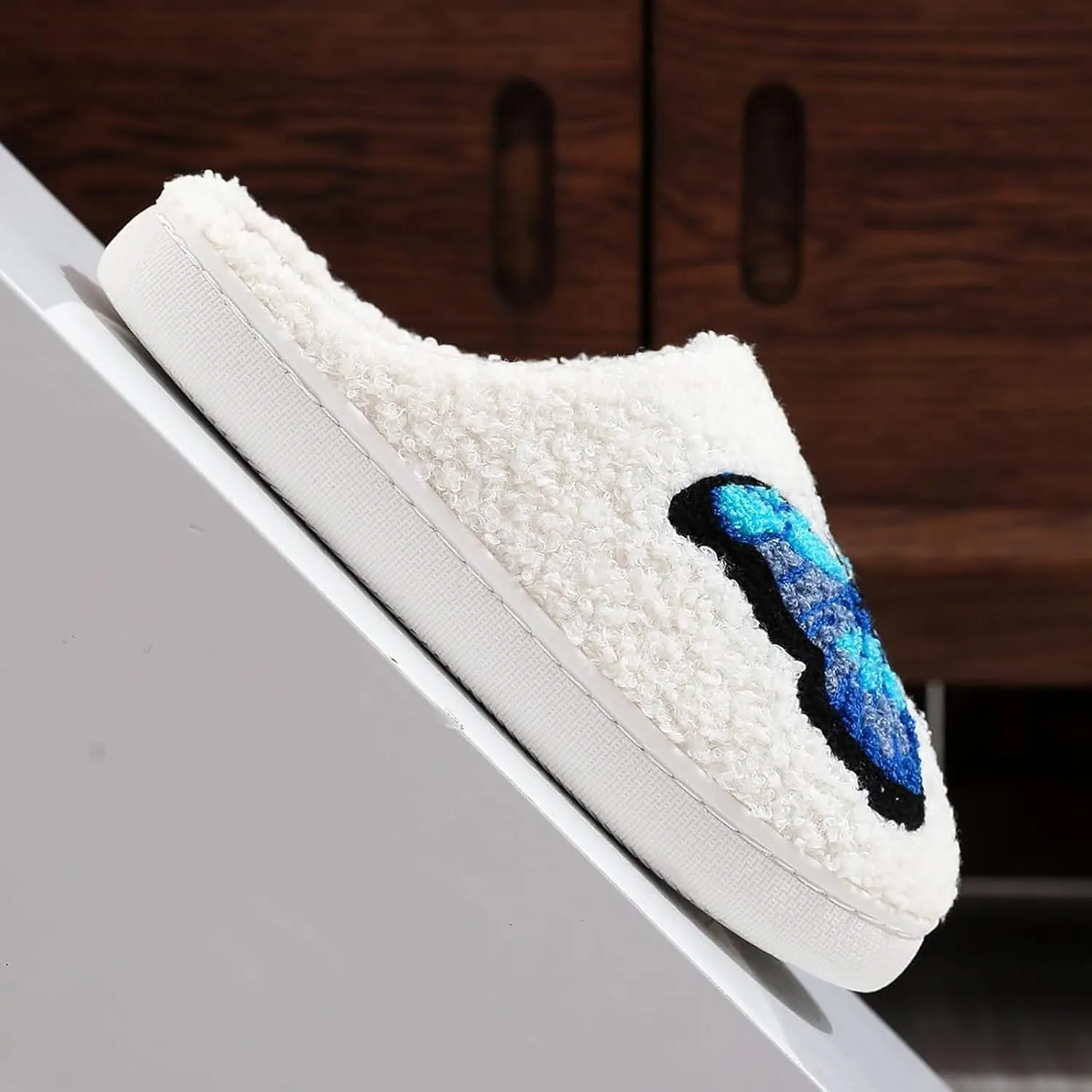 Women's and men's fluffy plush slippers, home slippers, cute warm shoes, indoor and outdoor girls' slippers, memory sponge, retro couple shoes